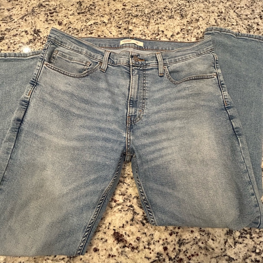 Levi's Light‎ Blue Slim Fit Jeans Men’s 36/30 Like New